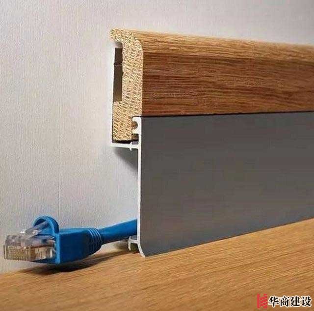 裝修時(shí)走的明線(xiàn)，結(jié)果太丑了，有什么方法把線(xiàn)槽蓋住呢？