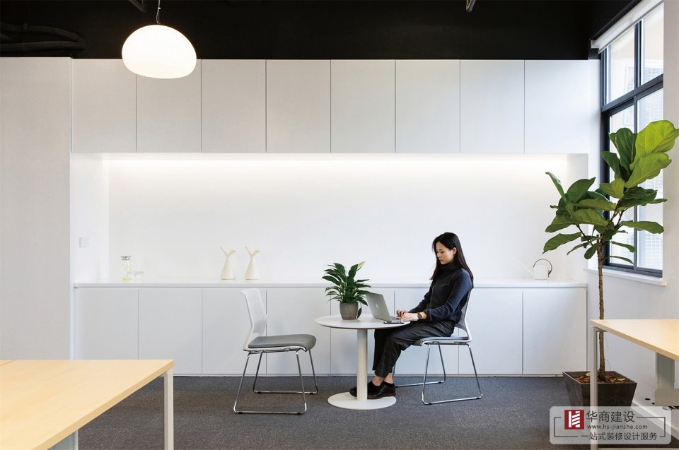 互聯(lián)網(wǎng)電商辦公室寫(xiě)字樓空間設(shè)計(jì)